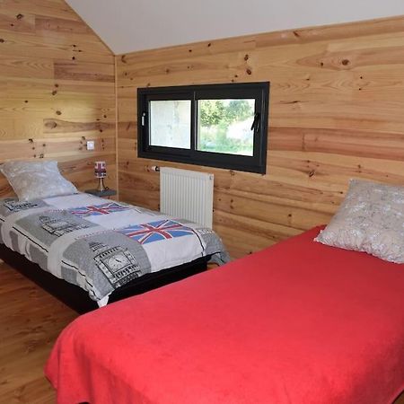 Gite A La Ferme, Au Coeur Du Mene Laurenan Exterior foto